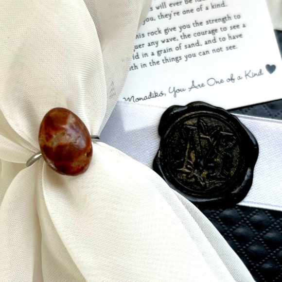 NWT Beautiful Natural Stone Ring - OS - Picture 2 of 3